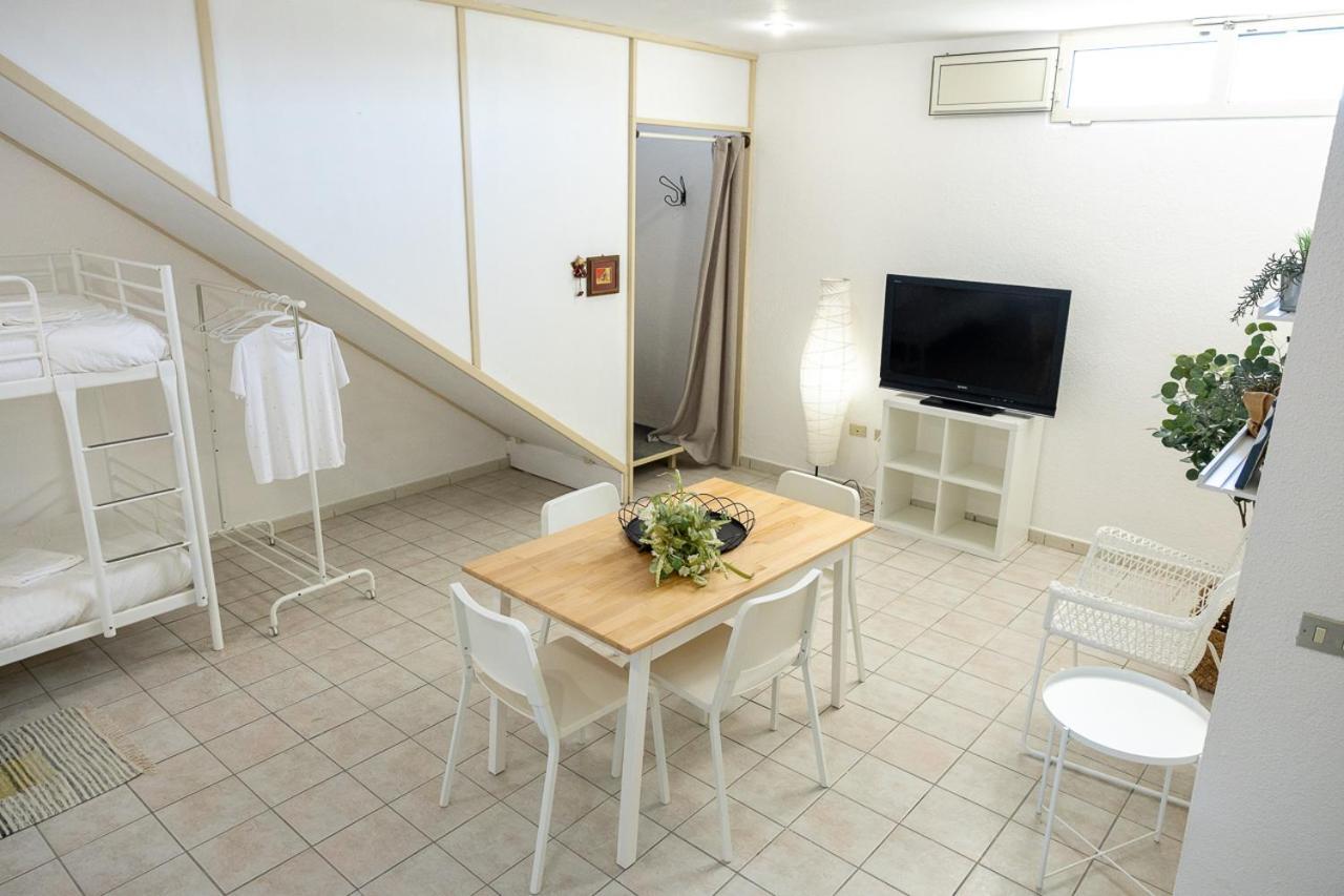 Gli Ulivi Di Gino Bed & Breakfast Sanarica Exterior photo